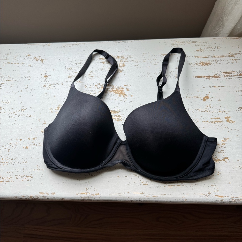 Adore Me Black tee- shirt bra